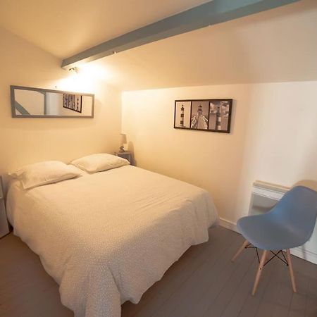 Maison Type Loft - Avec Parking En Plein Centre La Rochelle  Exterior photo