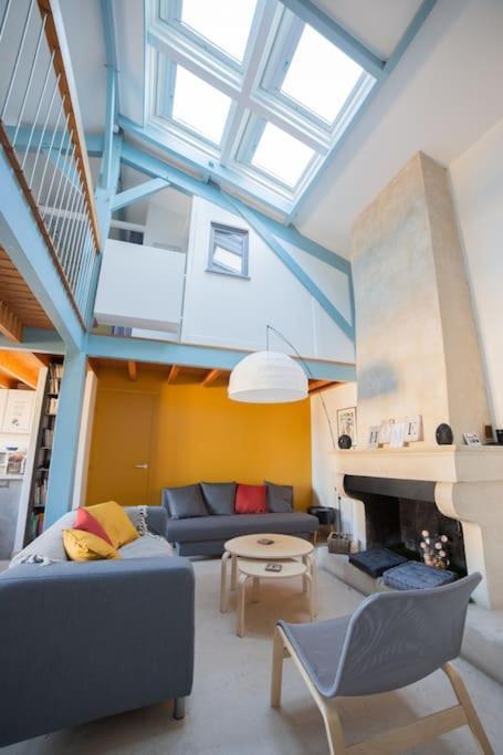 Maison Type Loft - Avec Parking En Plein Centre La Rochelle  Exterior photo