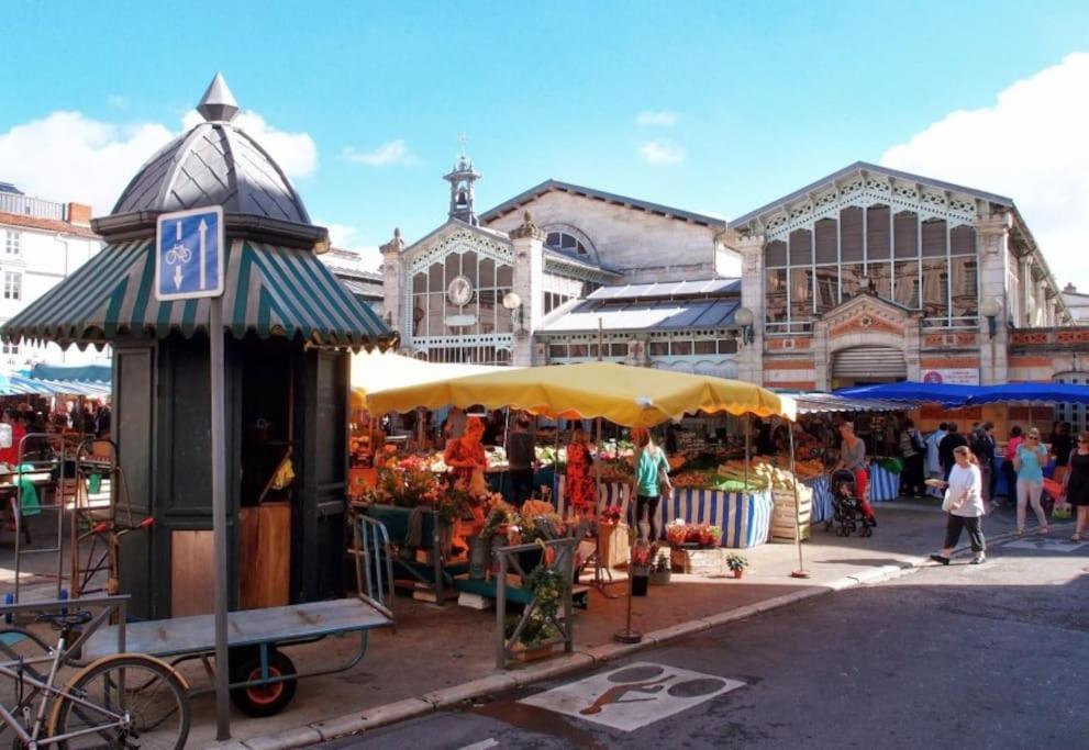 Maison Type Loft - Avec Parking En Plein Centre La Rochelle  Exterior photo